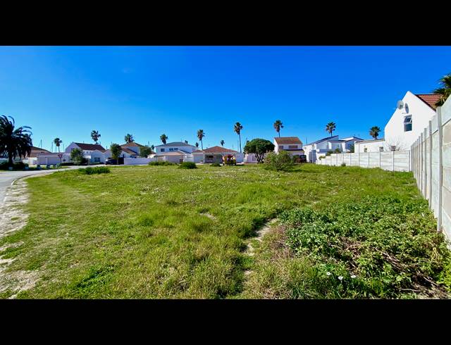 647M² VACANT LAND FOR SALE IN PORT OWEN